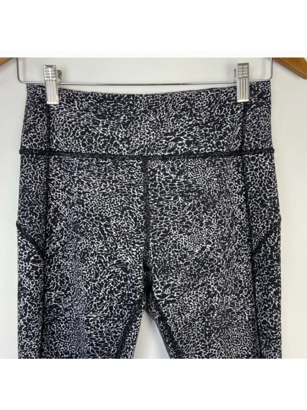 Lululemon In Movement Tight 25